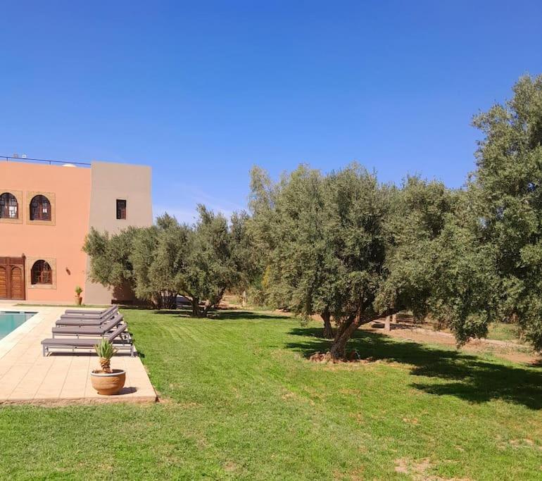 Villa Agora, Villa A La Campagne Proche Marrakech Sidi Abdallah Ghiat Exterior photo